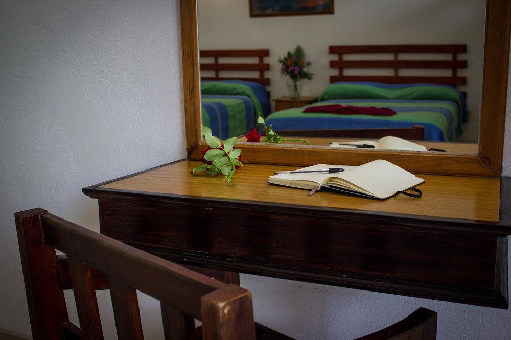 Hotel & Suites Punta Esmeralda Puerto Escondido  Esterno foto