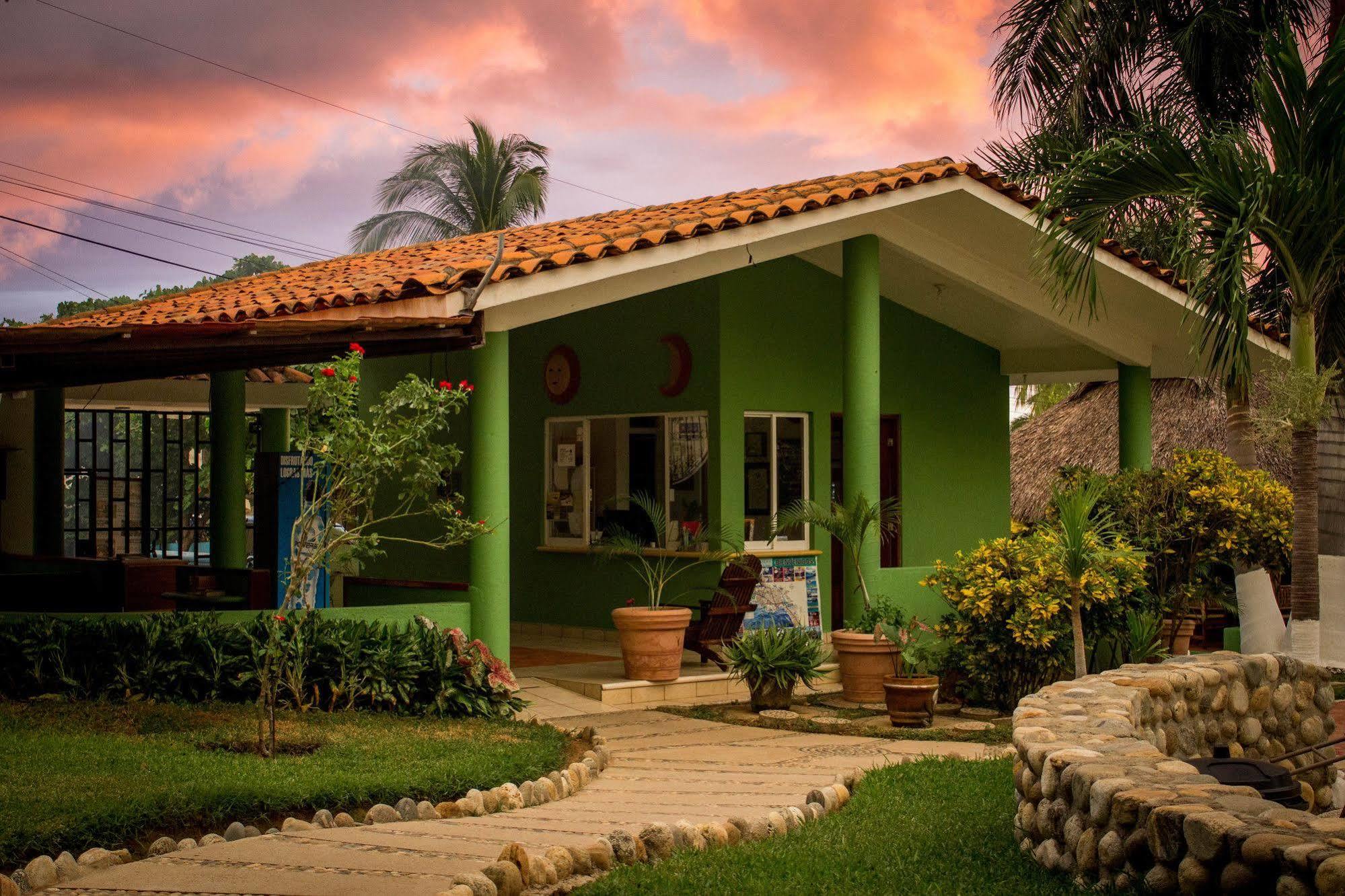 Hotel & Suites Punta Esmeralda Puerto Escondido  Esterno foto